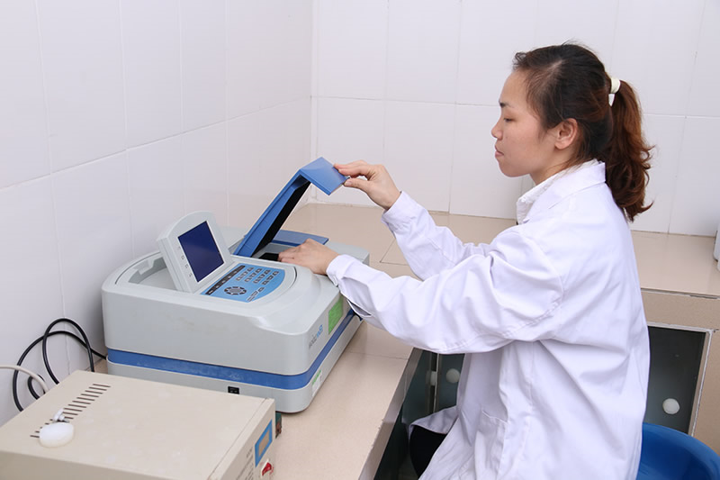 紫外分光光度计